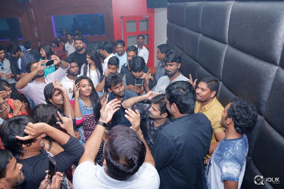 Tanu-Vachenanta-Movie-Promotions-At-Club-Cuba-Libre